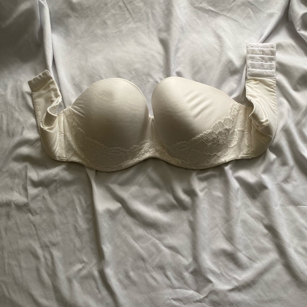 Elegant Cream Strapless Bra